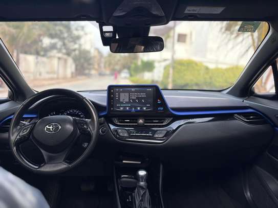 Toyota CHR image 10