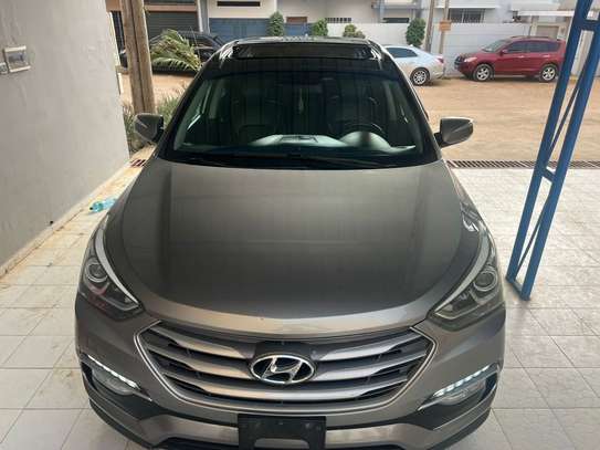 Hyundai Santa Fe Limited 2017 image 8