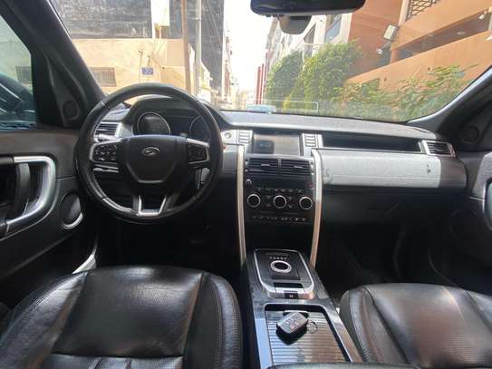 Land rover image 4