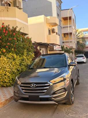 Hyundai Tucson image 2