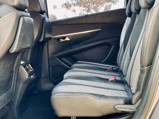 PEUGEOT 5008 2018 image 5
