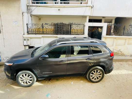 Jeep cherokee limited 2015 v6 image 2