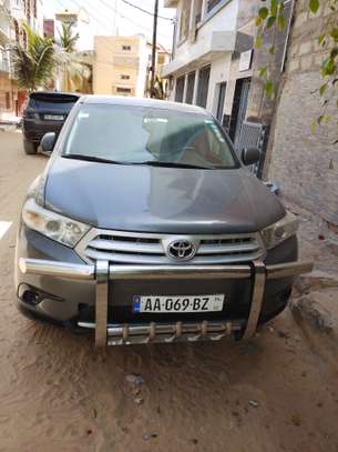 7 place TOYOTA HIGHLANDER 4X4 image 1