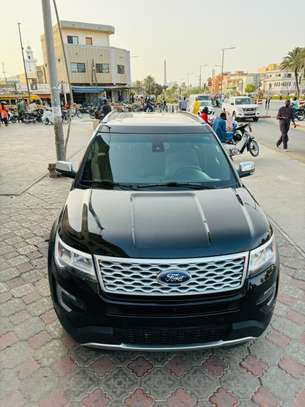 Ford Explorer Limited 2017 image 13