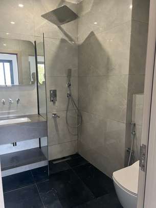 Bel appartement F4 à louer à Fann Mermoz image 7