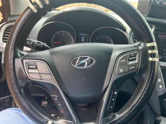 Hyundai Santafe 2016 AWD Sport image 5