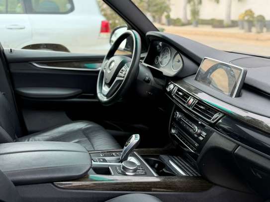 BMW X5 xDrive 2017 image 12