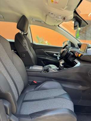 Peugeot 3008 image 8