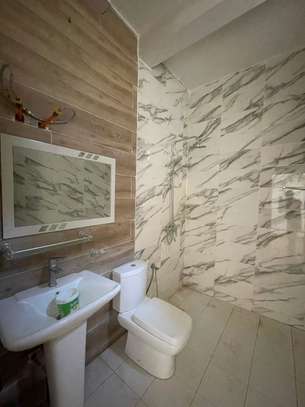 F4 Neuf Recasement BOA Almadies image 10