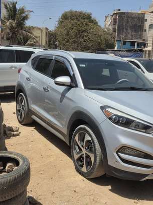 Hyundai Tucson limited 1,6T image 4