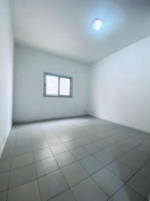 Appartement spacieux à Nord Foire image 7
