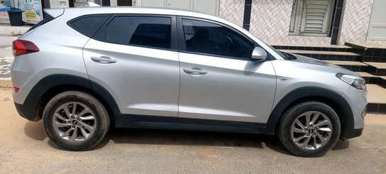 Hyundai Tucson 2017 image 2