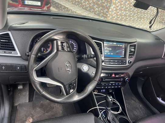 Hyundai tucson image 2