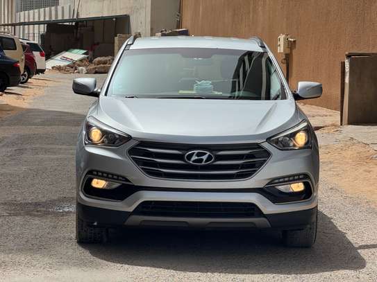 Hyundai santa fe image 2