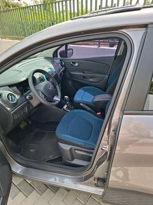 Location voiture image 6