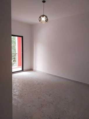 Appartements neufs a louer cité millionnaire grand Yoff image 7