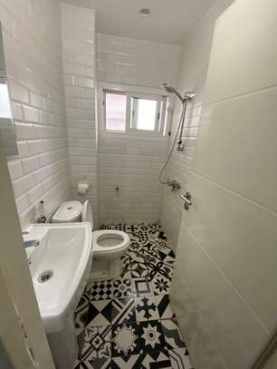 Appartement F4 meublé image 3