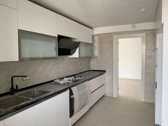 Appartement F4 au Plateau avec Vue Mer image 8