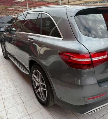 Mercedes-Benz GLC 250 d AMG Line image 10
