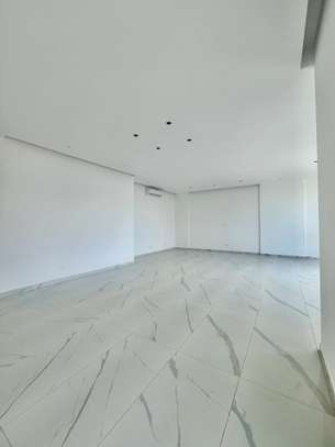Appartement F5 à louer au Point E image 8