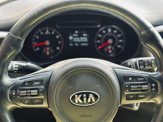 Kia Sorento 2018 image 13