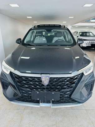 ROEWE RX5 PLUS véhicule chinois intélligent image 1