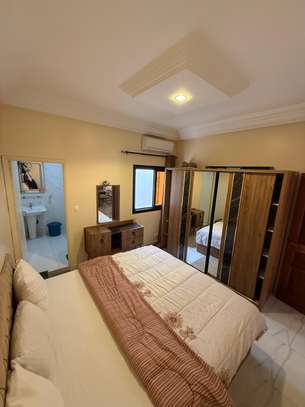 Appartement moderne avec climatisation et balcon image 4