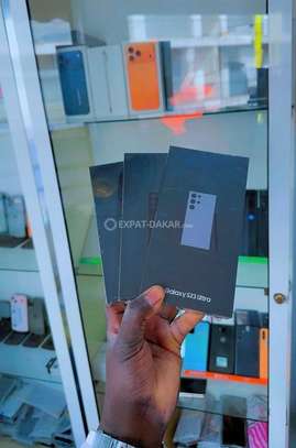 Telephone Samsung S23 ultra 256Go Scellé image 1