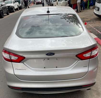 Ford fusion 2015 image 3