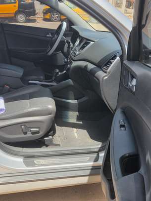 Hyundai Tucson limited 1,6T image 10