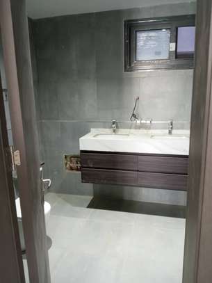 MAGNIFIQUE APPARTEMENT F3 ET F4 A LA CITE KEUR GORGUI image 6