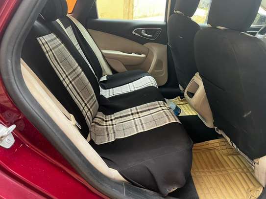 Chrysler C200 2015 image 9