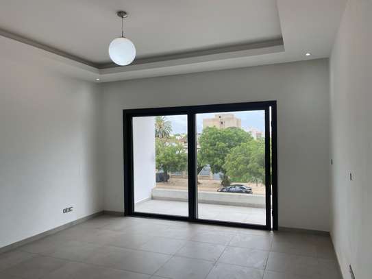 Appartement F4 haut standing à louer sur Point E image 9