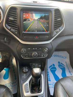 Jeep cherokee trailhawk image 8