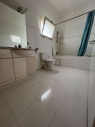 Villa F+1 situé à Sipres Mermoz image 7