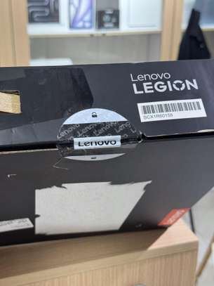 Lenovo Legion Pro 7-Ultra 9|32GB RAM|2 Téra|RTX 5070 de 12GB image 2