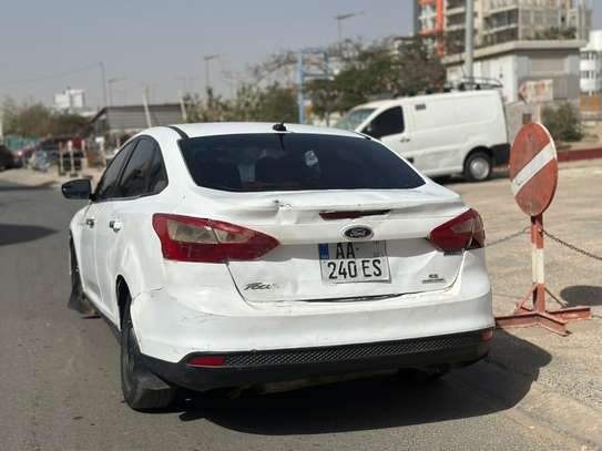 Ford Focus 2011 image 4