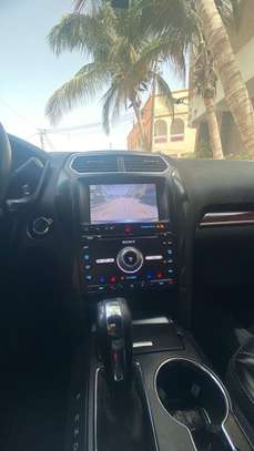 2017 FORD EXPLORER PLATINIUM image 6