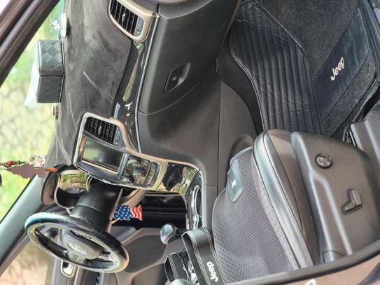 Jeep grand cherokee image 14
