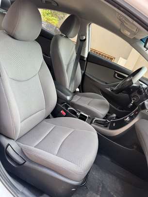 HYUNDAI ELANTRA 2016 image 10