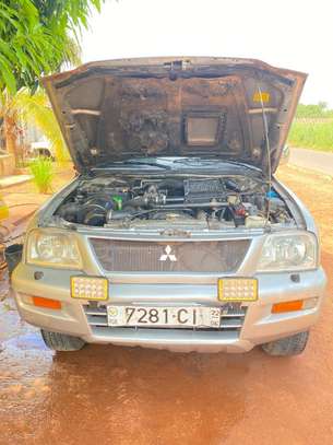 MITSUBISHI image 6