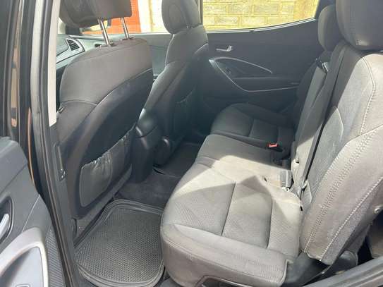 Hyundai Santafe 2016 AWD Sport image 6
