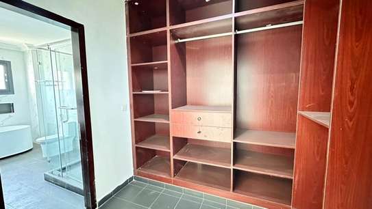 Appartement à louer (250m2) aux Almadies (école américaine) image 12