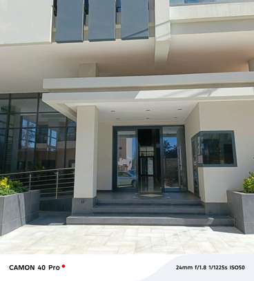 F4 à louer Almadi image 2