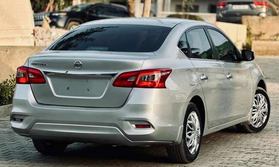 Nissan Sentra 2017 image 4