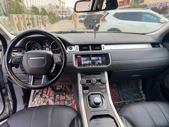 Range Rover Evoque 2017 image 4