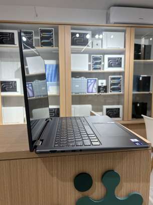 Lenovo Yoga 7i 16 Pouces - Intel Ultra 7 | 16GB RAM | 1Téra image 7