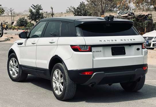 Land Rover Evoque 2017 image 11