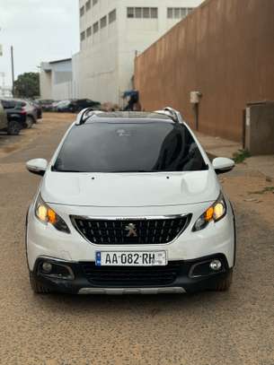 Peugeot 2008 image 1