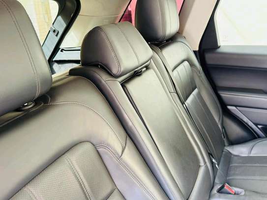 Range Rover 2021 image 7